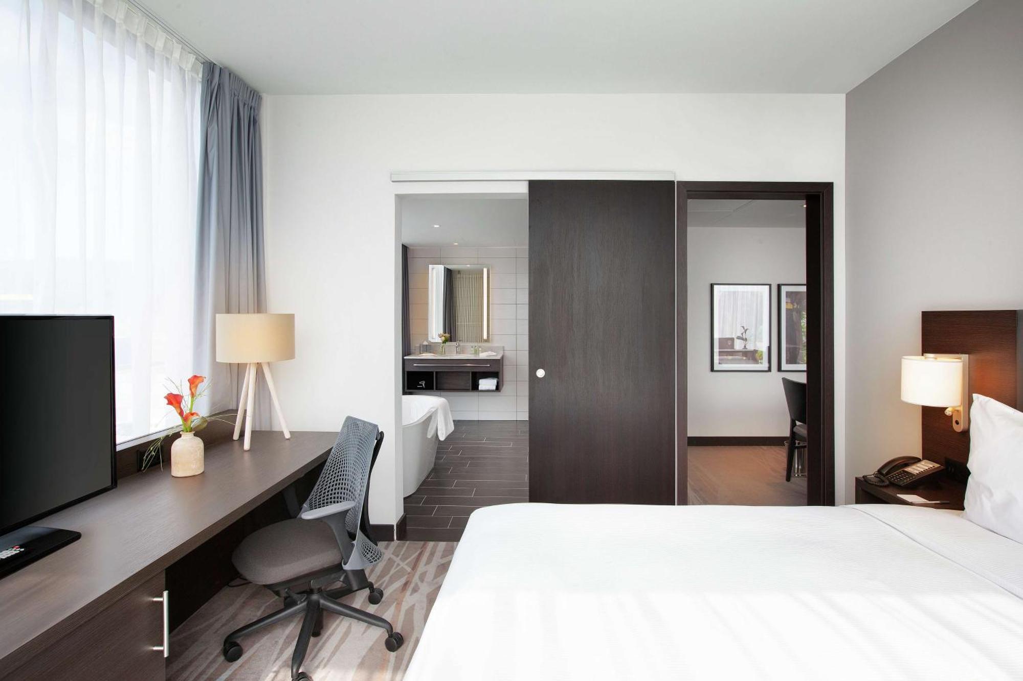 Hilton Garden Inn Zurich Limmattal Spreitenbach Eksteriør bilde