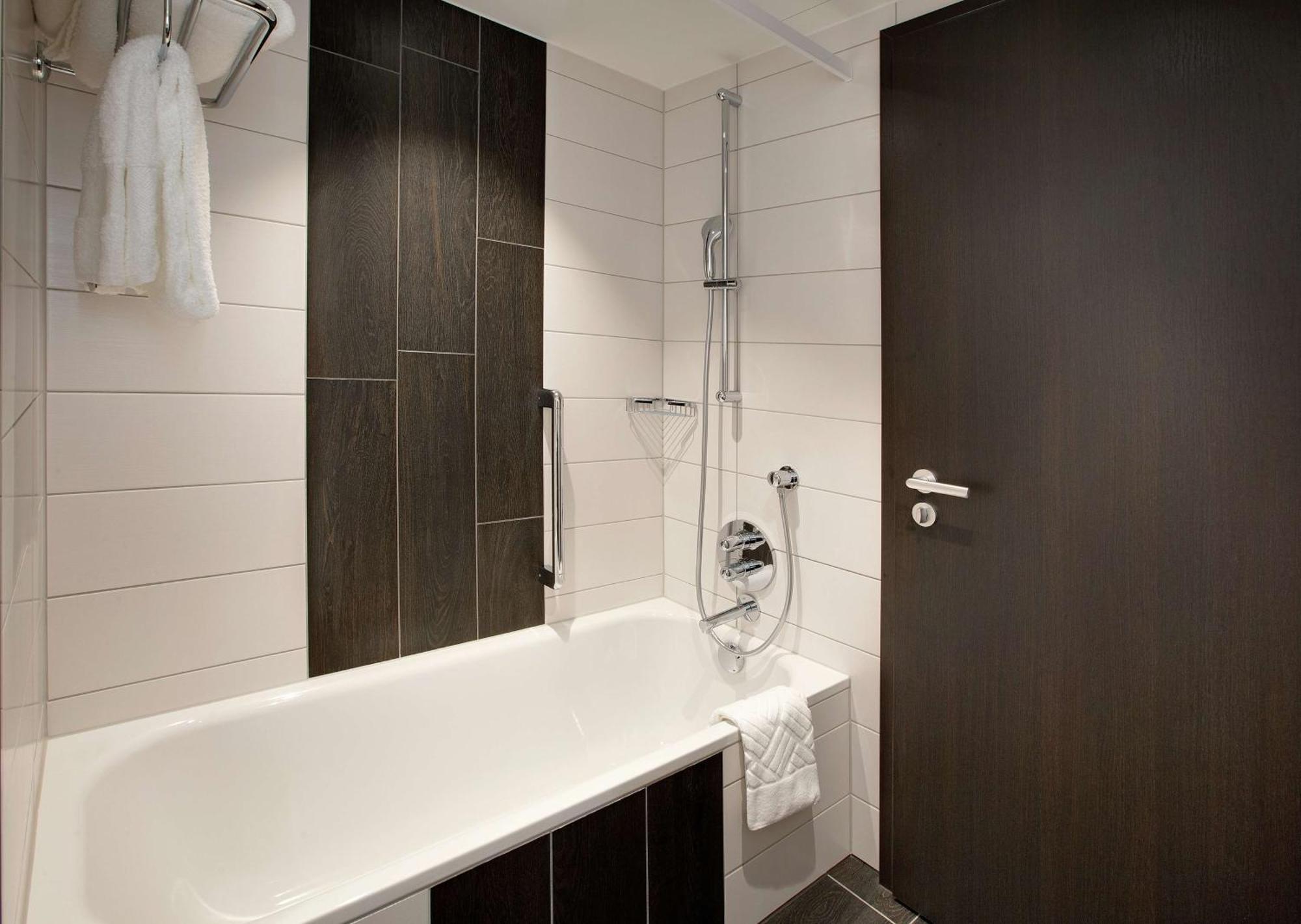 Hilton Garden Inn Zurich Limmattal Spreitenbach Eksteriør bilde